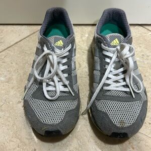 Adizero Adios Addidas tennis shoes